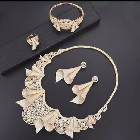 Silk Gold Necklace Set